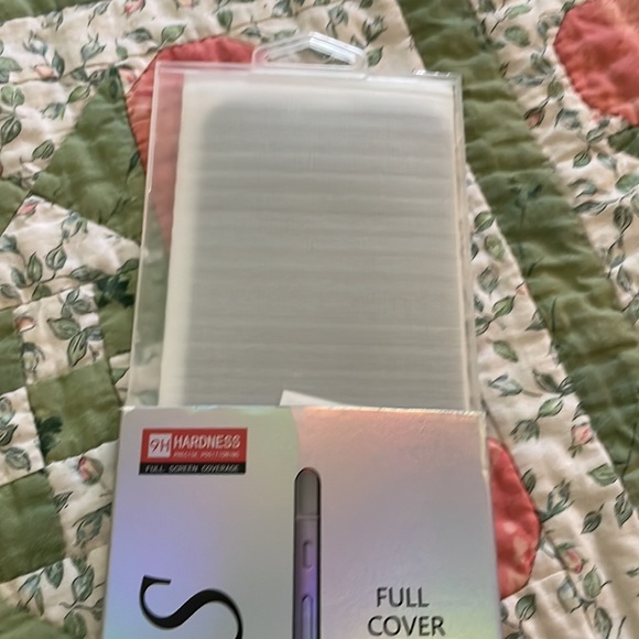 iPhone 13 pro max full cover 9H curved privacy glass class screen protector - Picture 6 of 8